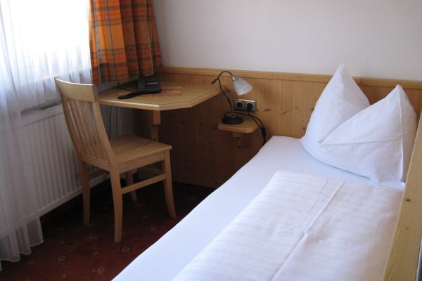 Apart - Hotel Garni Strasser (Zell am Ziller)